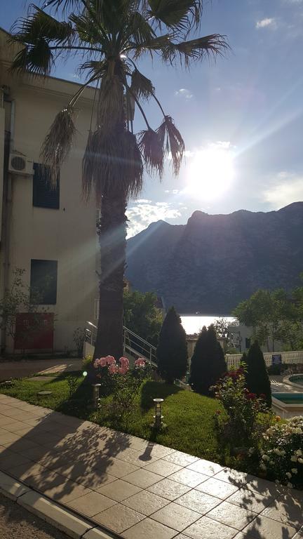 Roman Gardens Studio Apartment Risan Εξωτερικό φωτογραφία